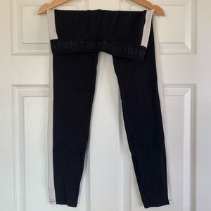 Vera Wang leggings